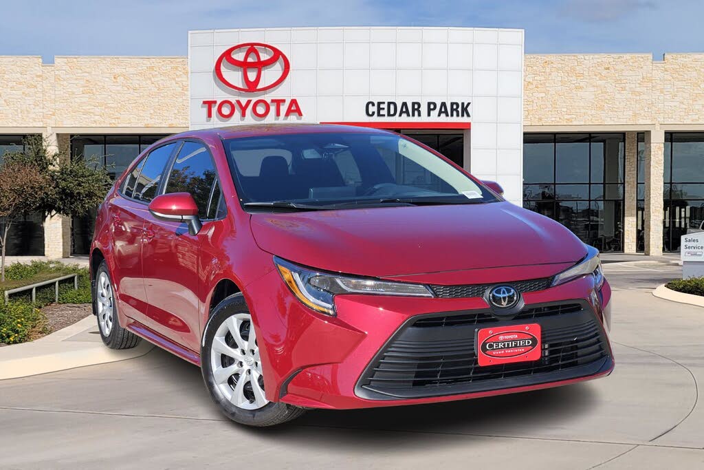 2025 Toyota Corolla LE FWD