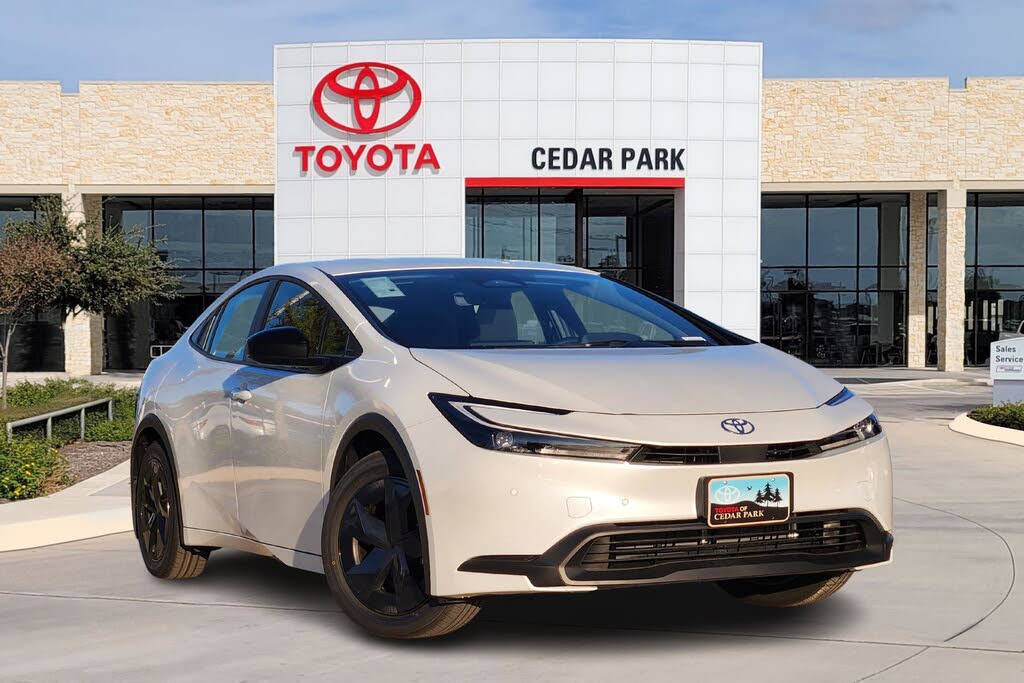 2026 Toyota Prius LE FWD