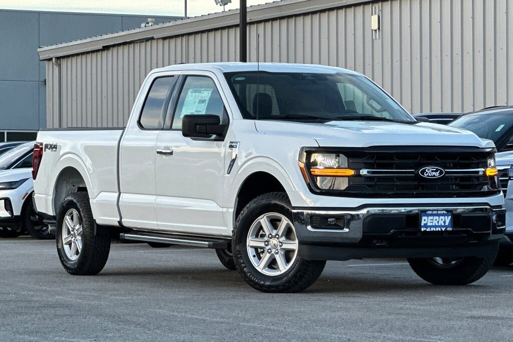 2025 Ford F-150 XLT SuperCab 4WD