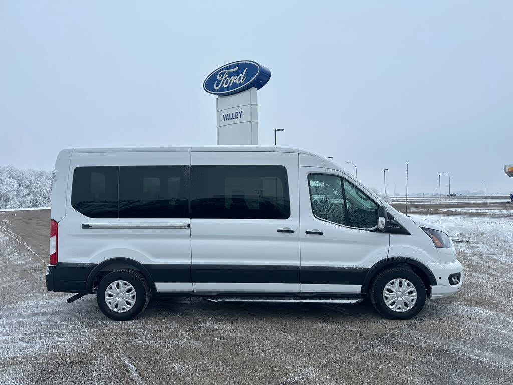 2025 Ford Transit Passenger 350 XLT Medium Roof LB RWD