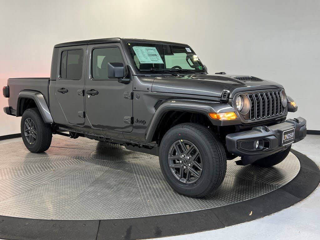 2026 Jeep Gladiator Sport S Crew Cab 4WD