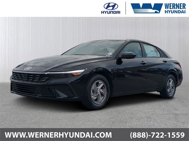 2026 Hyundai Elantra SE FWD