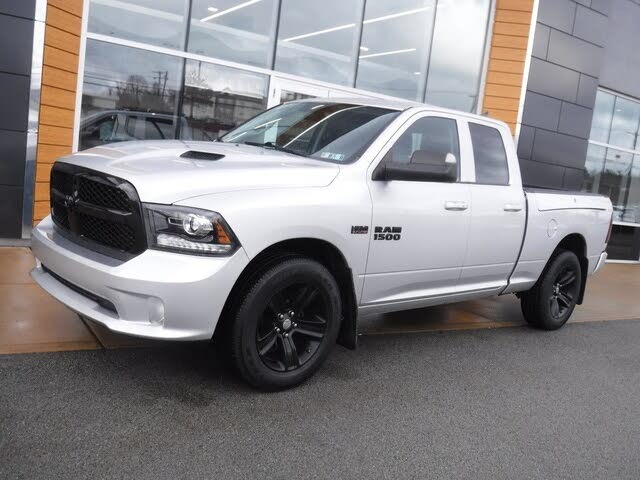 2017 RAM 1500 Night Quad Cab 4WD