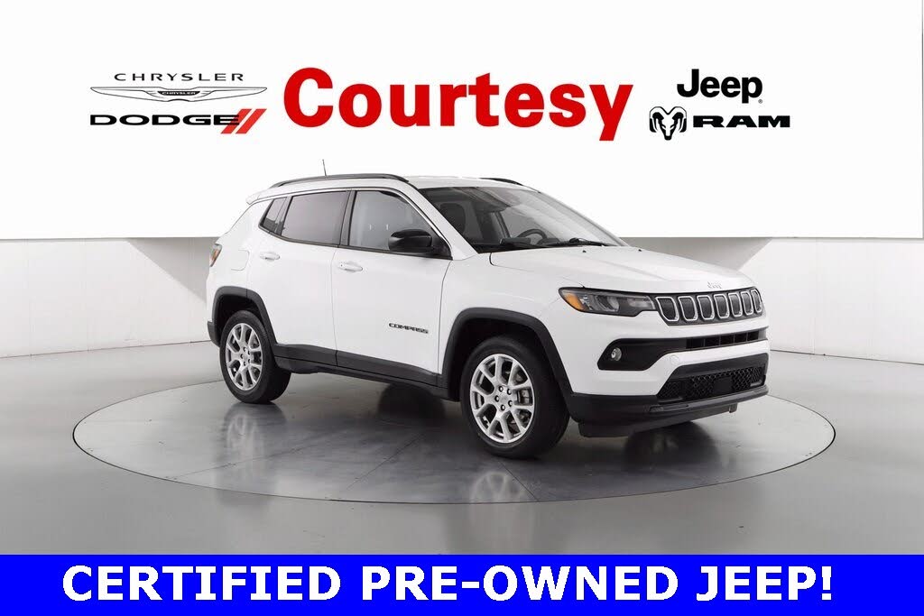 2022 Jeep Compass Latitude Lux 4WD