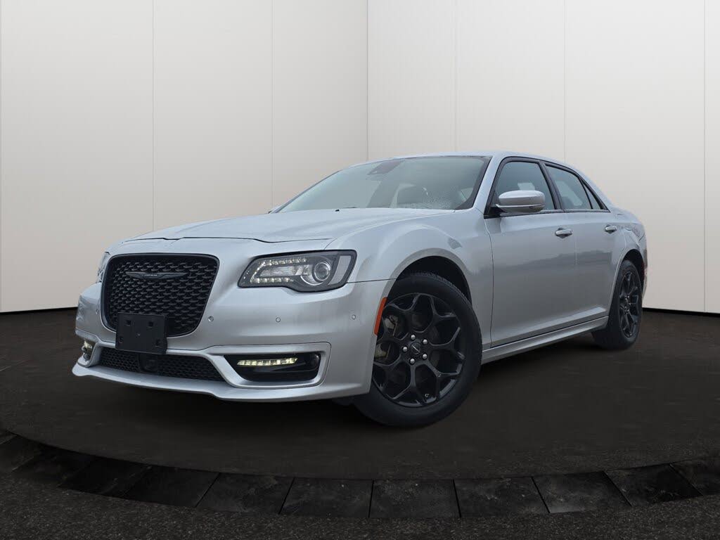 2023 Chrysler 300 Touring L AWD