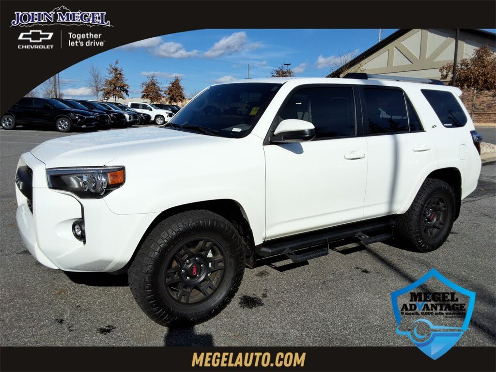 2023 Toyota 4Runner SR5 4WD