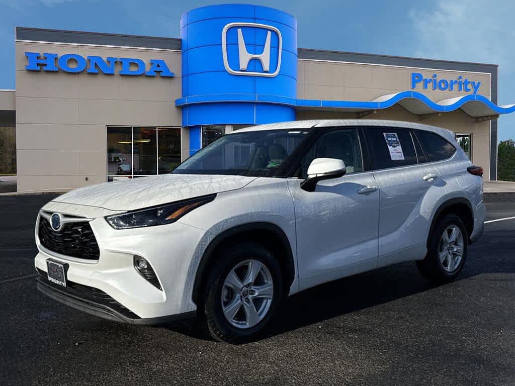 2023 Toyota Highlander Hybrid LE FWD
