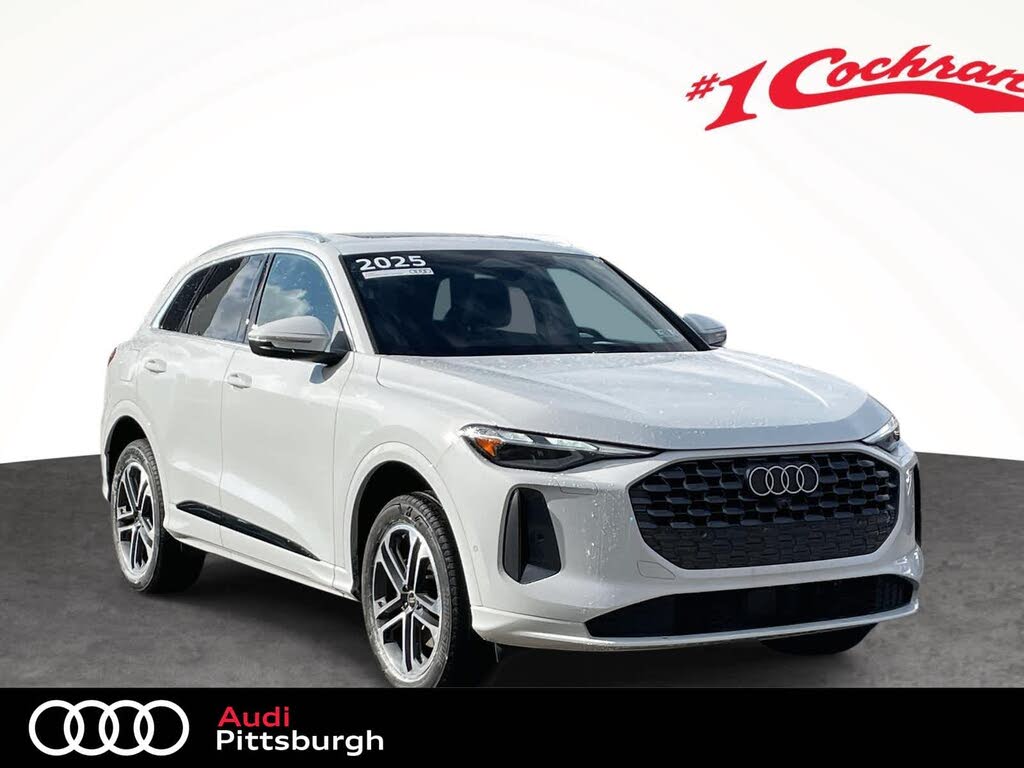 2025 Audi Q5 quattro Premium 40 TFSI