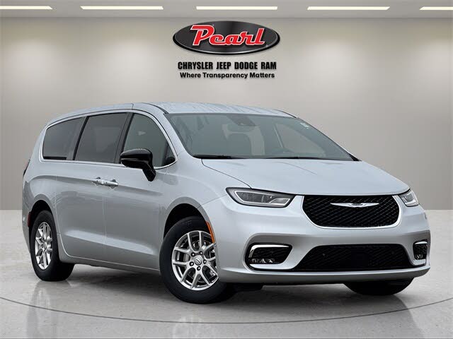 2026 Chrysler Pacifica Select FWD