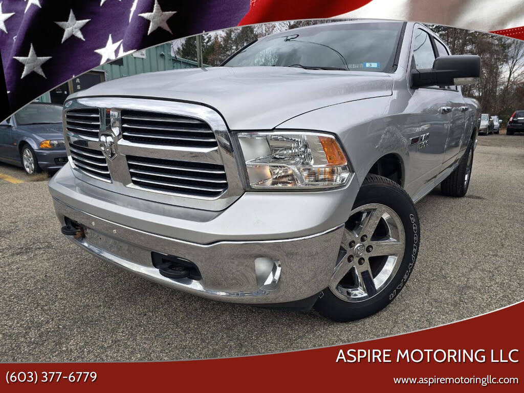 2015 RAM 1500 SLT Crew Cab 4WD