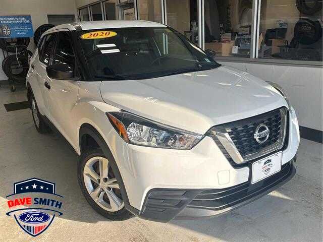 2020 Nissan Kicks S FWD