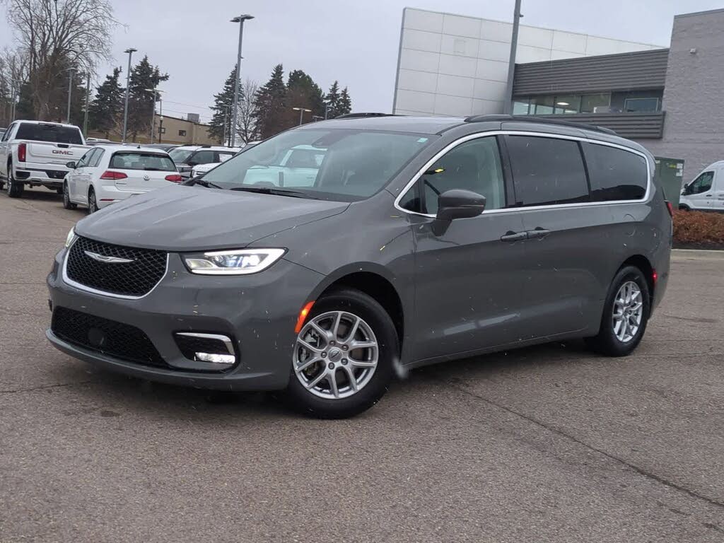 2022 Chrysler Pacifica Touring L FWD