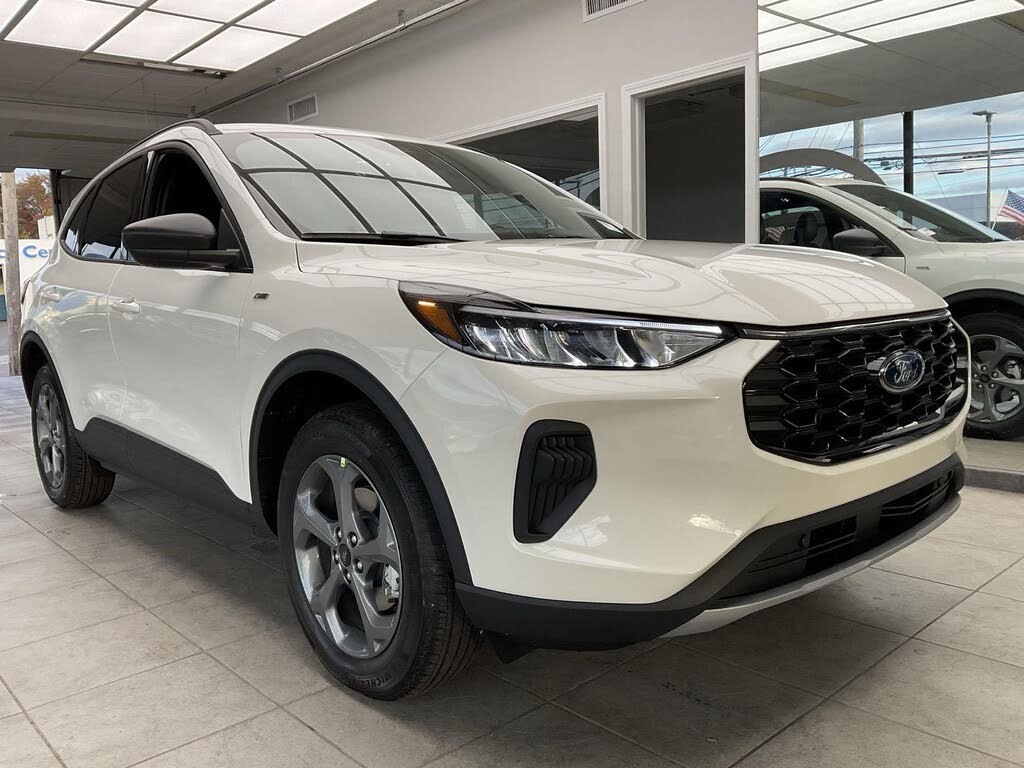 2026 Ford Escape ST-Line AWD