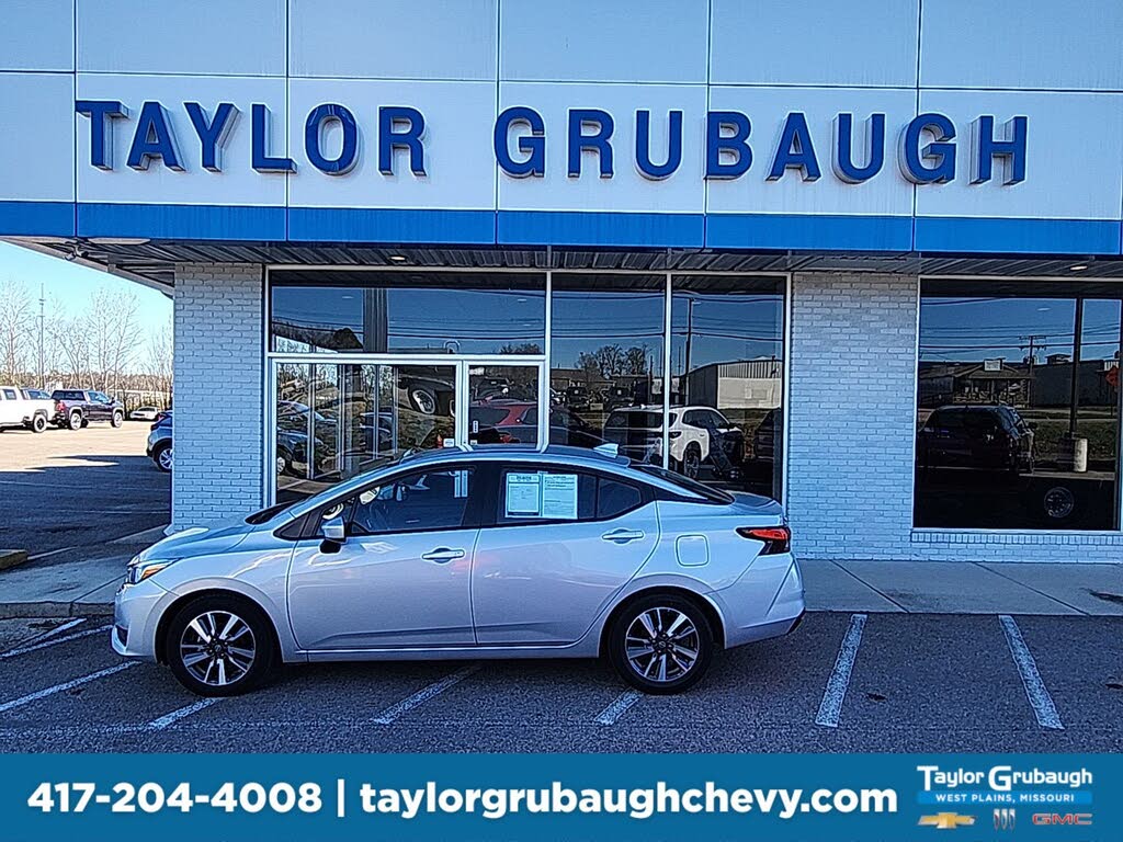 2023 Nissan Versa SV FWD