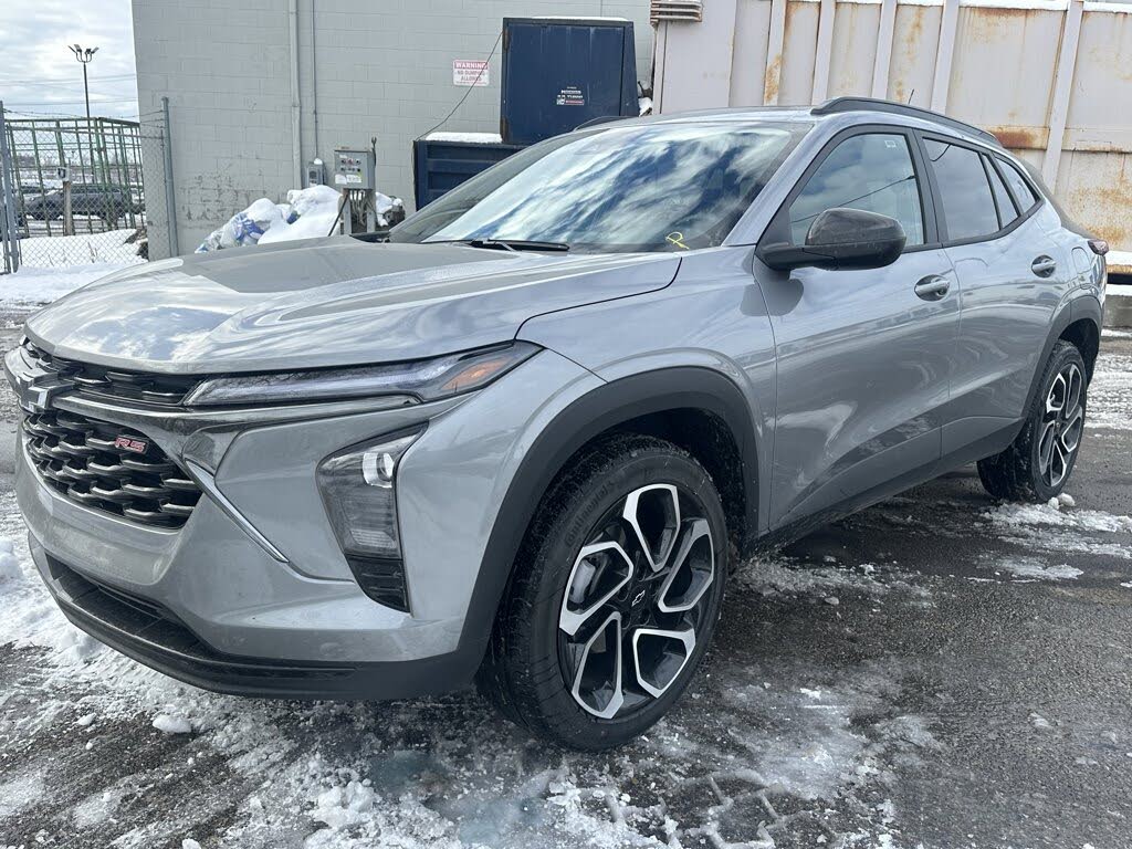 2025 Chevrolet Trax RS with 2RS FWD
