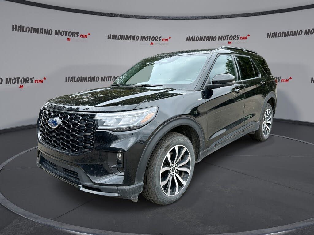 2025 Ford Explorer ST-Line AWD