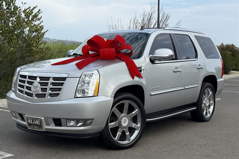 2011 Cadillac Escalade Luxury 4WD