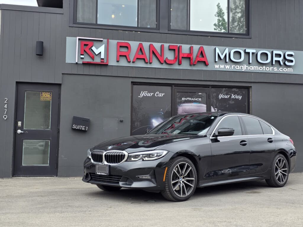 BMW 3 Series 330i xDrive AWD 2021