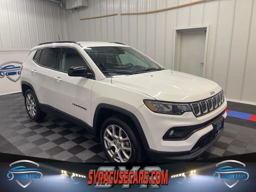 2022 Jeep Compass Latitude Lux 4WD