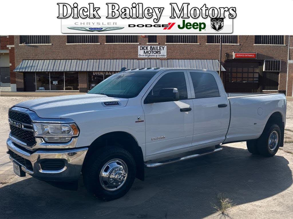 2022 RAM 3500 Tradesman Crew Cab LB DRW 4WD