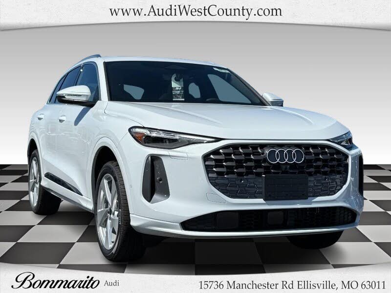 2025 Audi Q5 quattro Premium Plus 40 TFSI