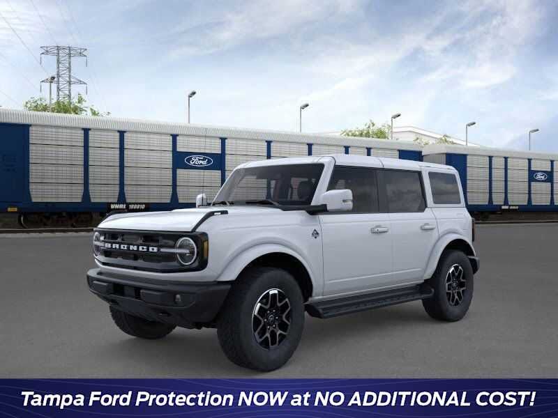2025 Ford Bronco Outer Banks 4-Door 4WD