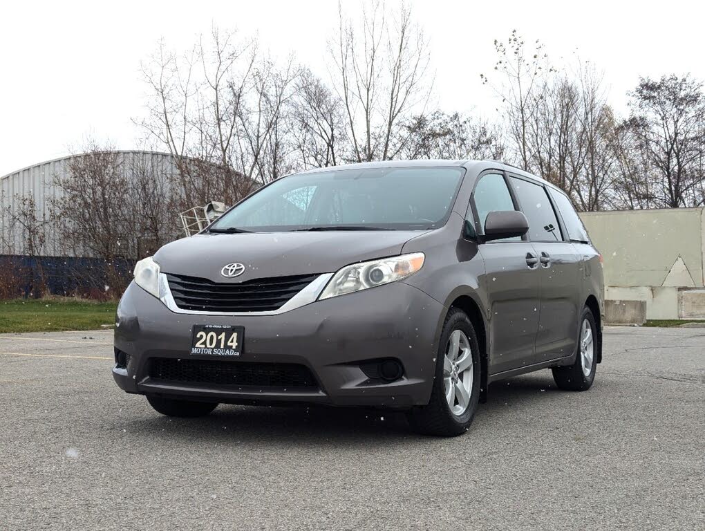 2014 Toyota Sienna LE 8-Passenger