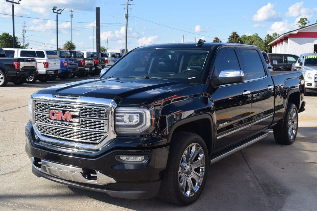 2018 GMC Sierra 1500 Denali Crew Cab 4WD