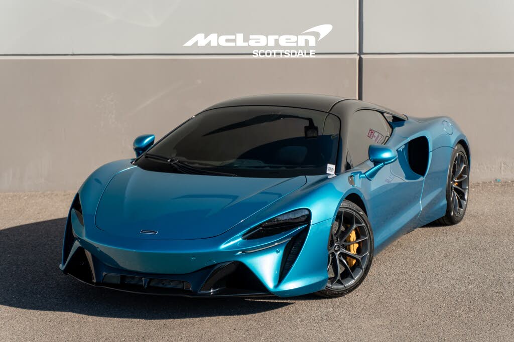 2023 McLaren Artura RWD
