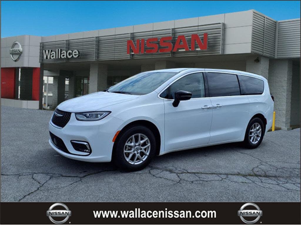 2024 Chrysler Pacifica Touring L FWD