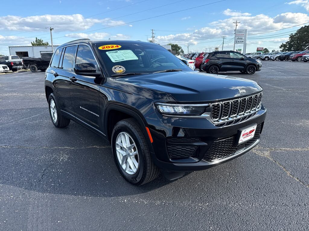 2024 Jeep Grand Cherokee Laredo 4WD
