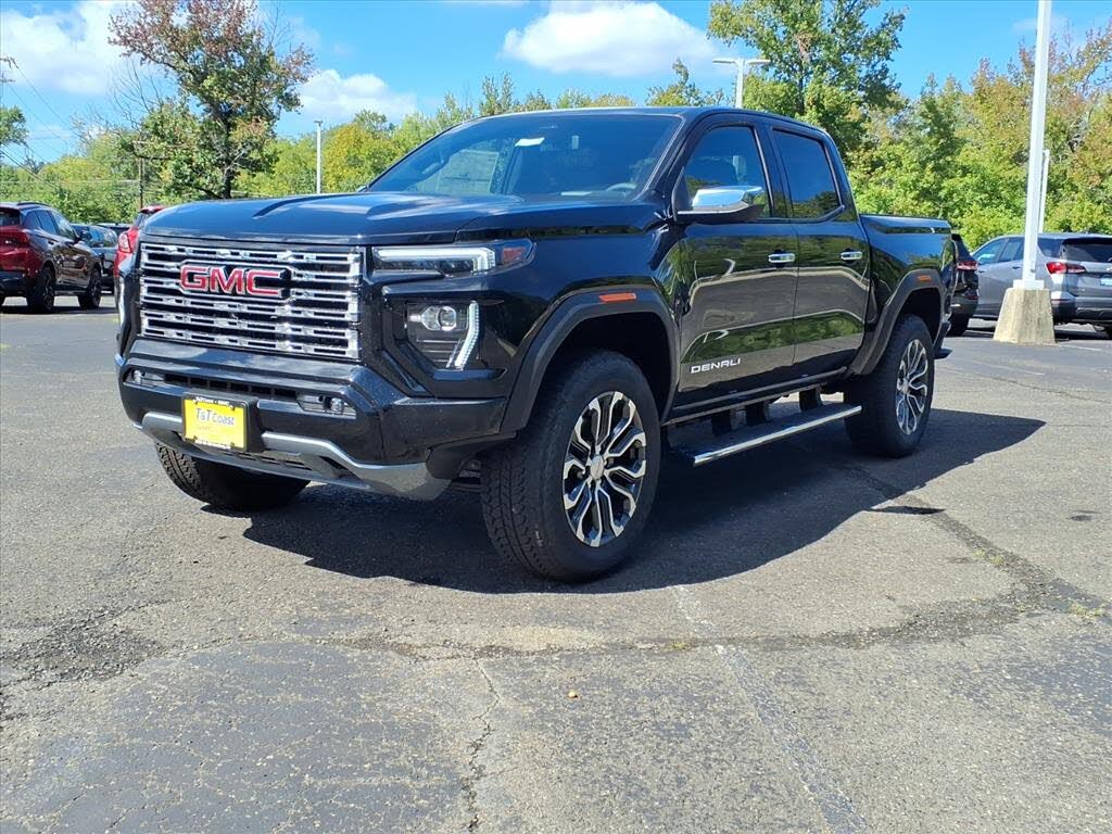 2025 GMC Canyon Denali Crew Cab 4WD