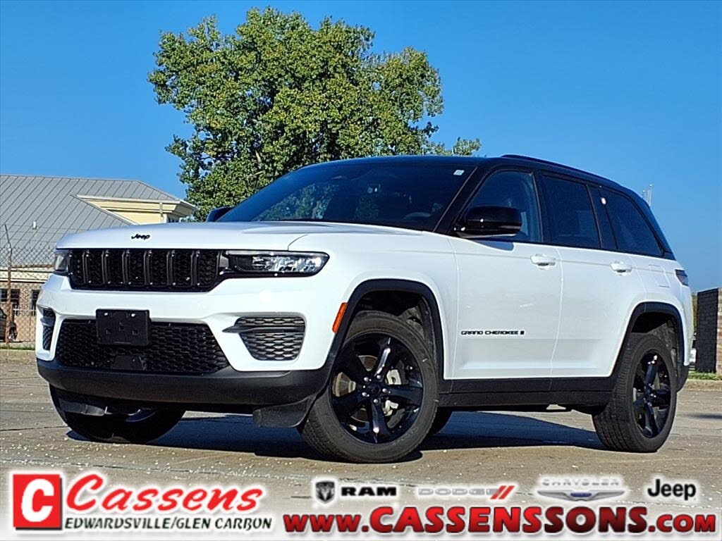 2025 Jeep Grand Cherokee Laredo 4WD