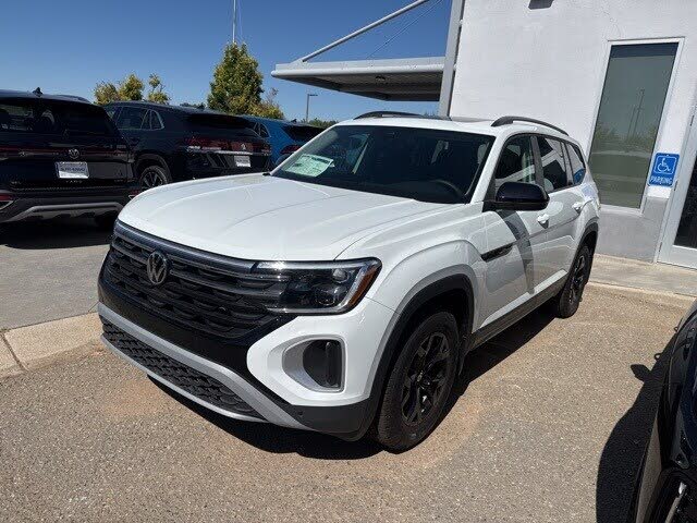 2025 Volkswagen Atlas Peak Edition 4Motion