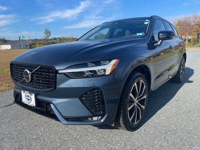 2025 Volvo XC60 B5 Plus Dark Theme AWD