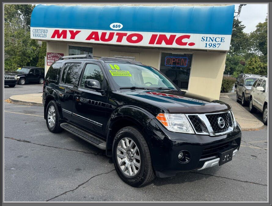 2010 Nissan Pathfinder LE V6 4WD