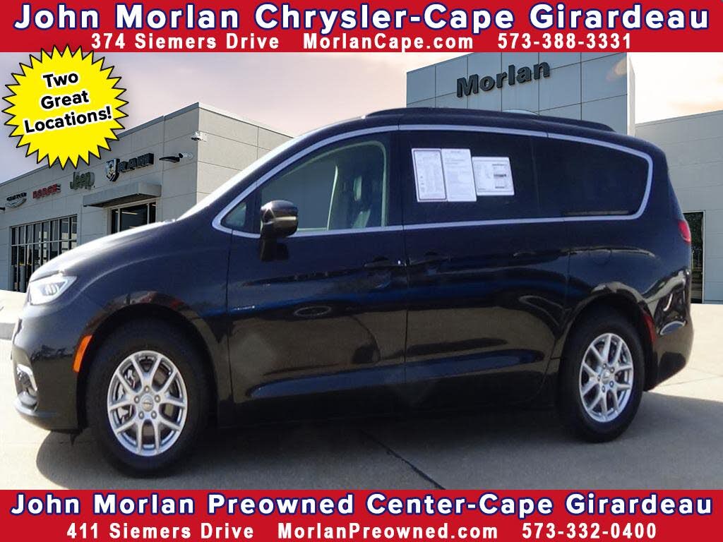 2024 Chrysler Voyager LX FWD