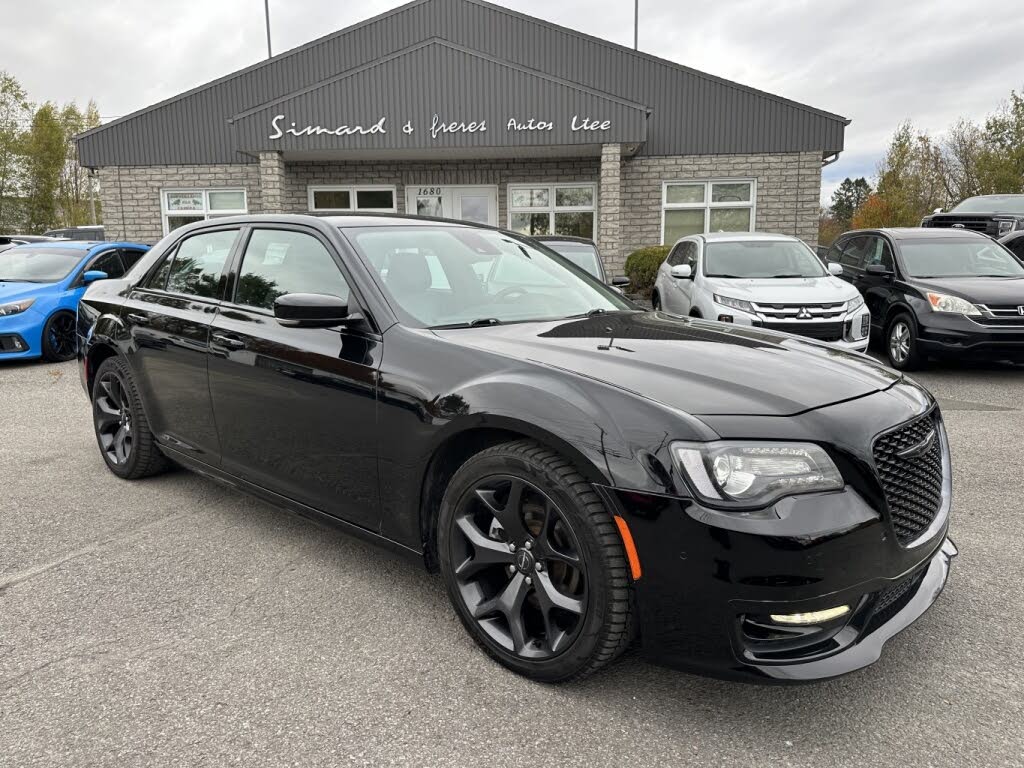 2021 Chrysler 300