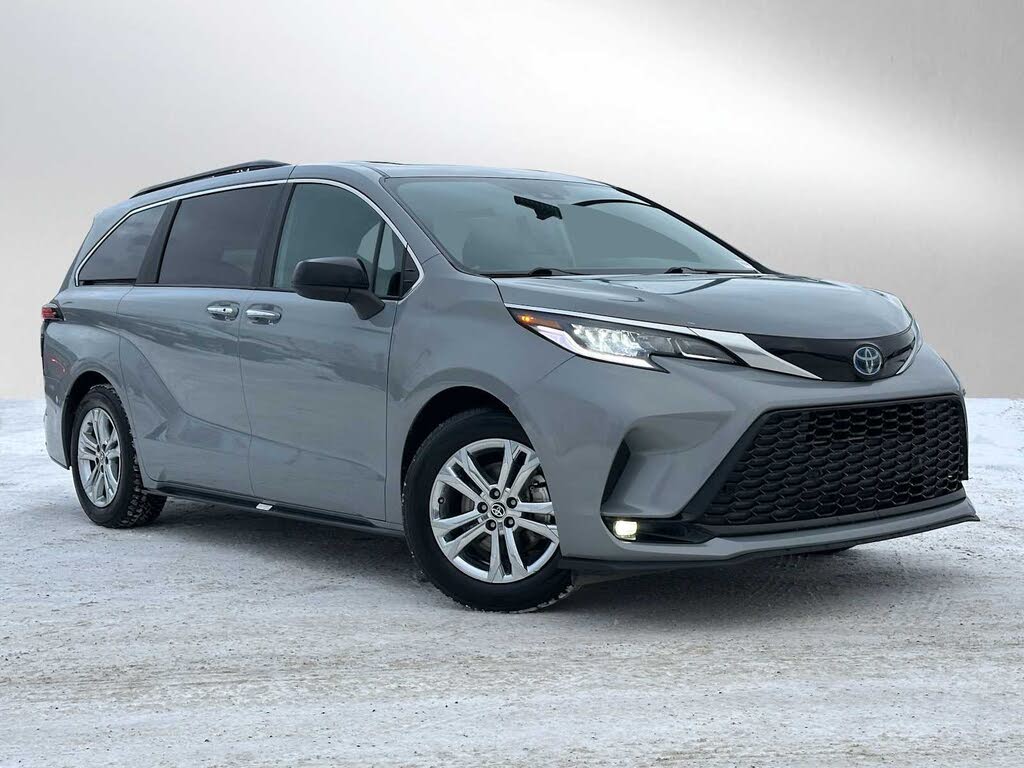 2023 Toyota Sienna XSE 7-Passenger AWD