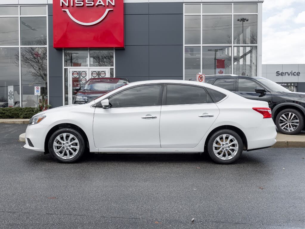 Nissan Sentra SV FWD 2018