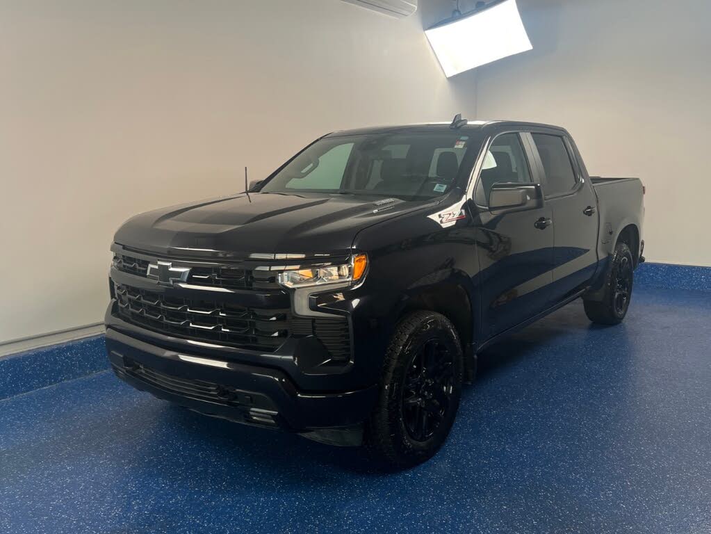 2022 Chevrolet Silverado 1500 RST Crew Cab 4WD