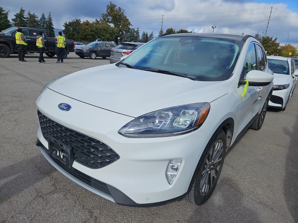 2022 Ford Escape Titanium AWD