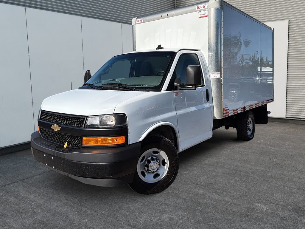 2023 Chevrolet Express Chassis 3500 Cutaway 139