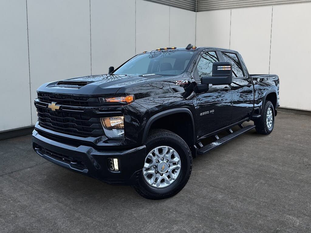 2024 Chevrolet Silverado 2500HD LT Crew Cab 4WD