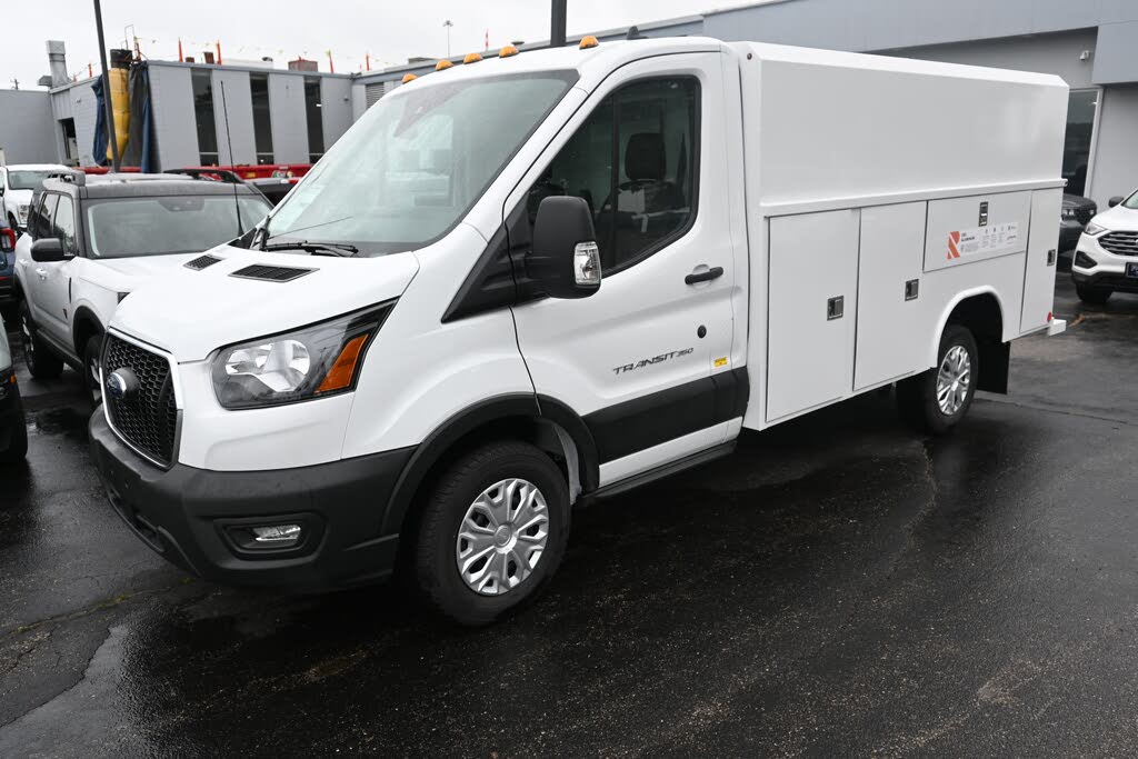 2025 Ford Transit Chassis 350 138 Cutaway RWD