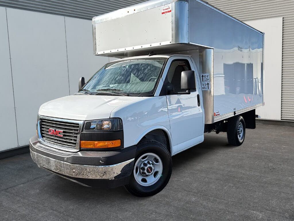 2025 GMC Savana Chassis 3500 139 Cutaway RWD