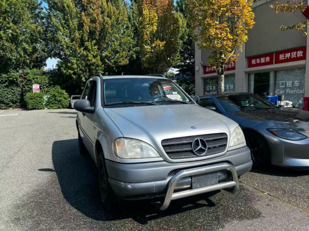 1999 Mercedes-Benz M-Class ML 320 4MATIC