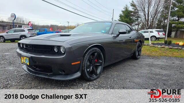 2018 Dodge Challenger SXT RWD