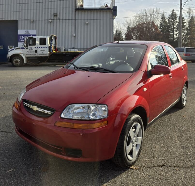 2005 Chevrolet Aveo LT Sedan FWD