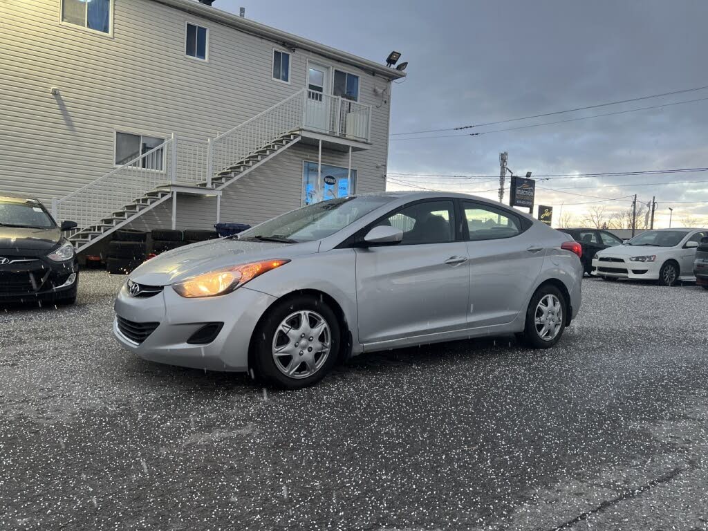 Hyundai Elantra GL FWD 2013